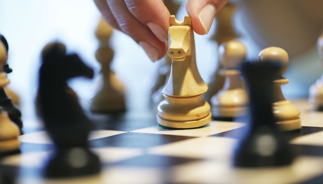 拟定增10亿元布局精细化工，辉隆股份工贸一体化进程加快