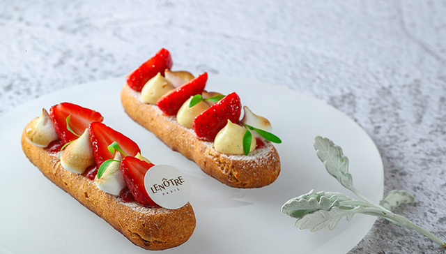 法国甜品鼻祖空降新天地，外滩十八号点亮幻彩圣诞季 | 美食情报