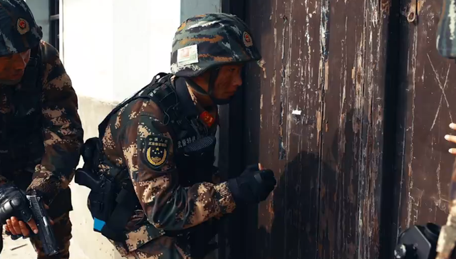 反恐,战狼,训练,武警,大片,旅游景点,反劫持,丛林地,央广网,战术