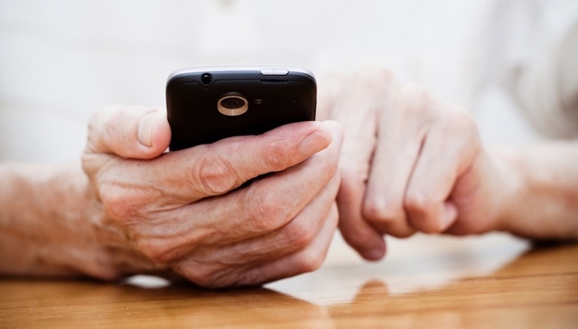 【深度】互联网时代的老龄化：中国老年人的社交困局和突围