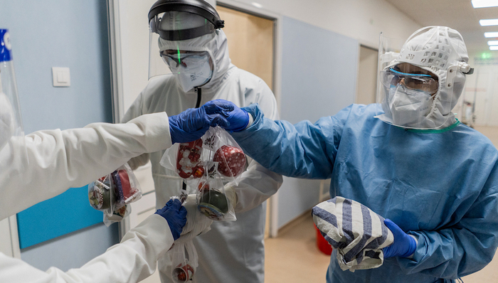 确诊,新增,死亡,疫苗,封锁