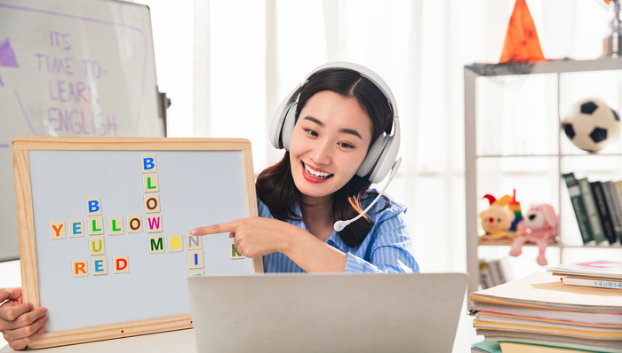 教育服务产业就业人数突破1000万，已成高校毕业生就业“蓄水池”