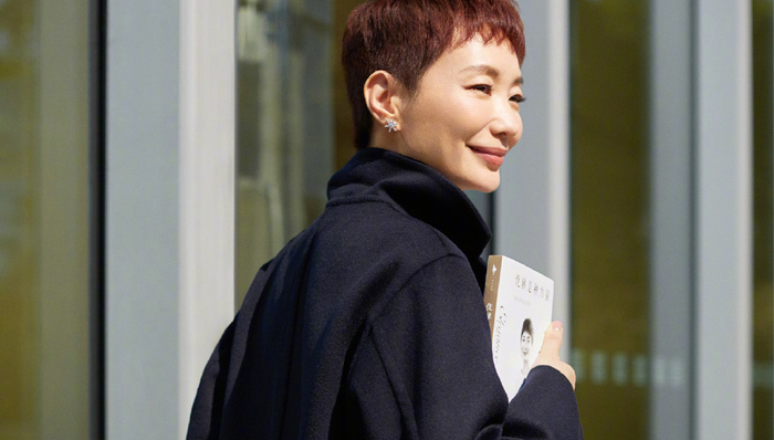 中国初代“时尚女魔头”晓雪，转型“网红”带货