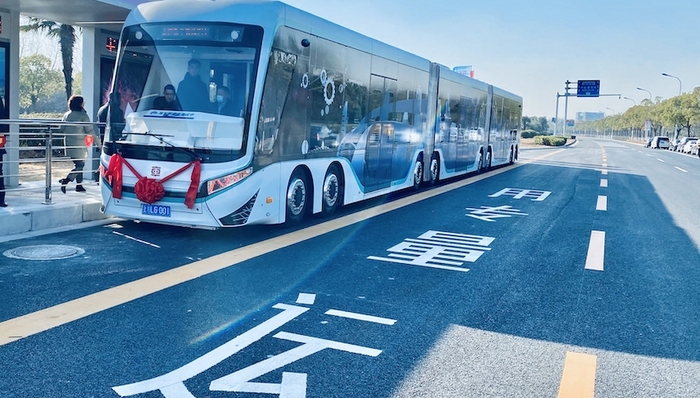 临港新片区，交通，主城区，产业区，DRT数字轨道电车