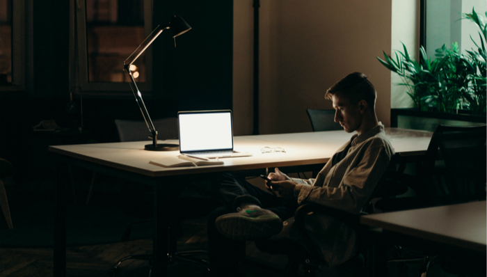 移动互联网,职场生态,996,福报,拼多多,猝死,过劳死