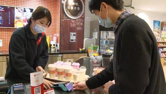 数字人民币在上海试点使用，首次实现脱离手机硬钱包支付模式