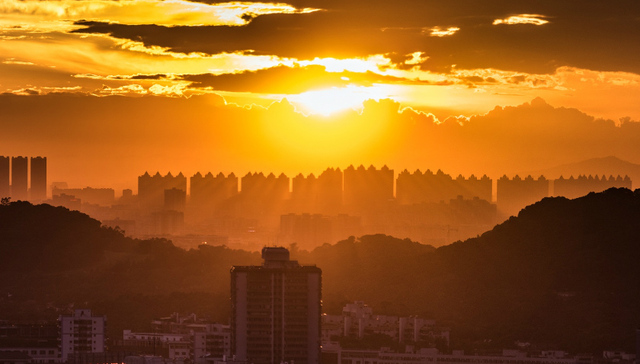 小镇,沙荒地,云裳,时尚气息,协同发展,京津冀,永清县,,人民日报,,长出,建筑群