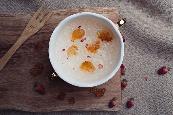 【特写】鲜炖燕窝成本不到30元，你喝的是“虚荣”还是营养？