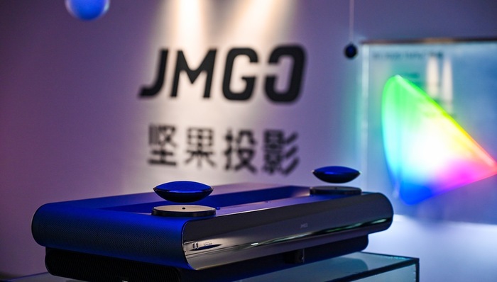 39999元！坚果投影发布100吋激光电视U2 Pro，下一步直指IPO