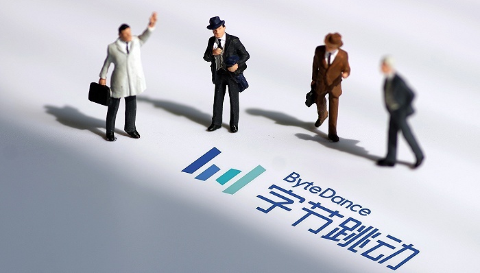 字节跳动调整硬件业务：原锤子团队并入教育硬件团队，暂停手机业务