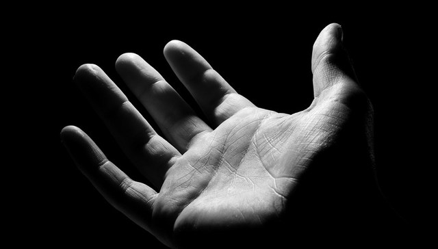 河南省调查“市委书记掌掴市政府秘书长”，新华社：影响恶劣