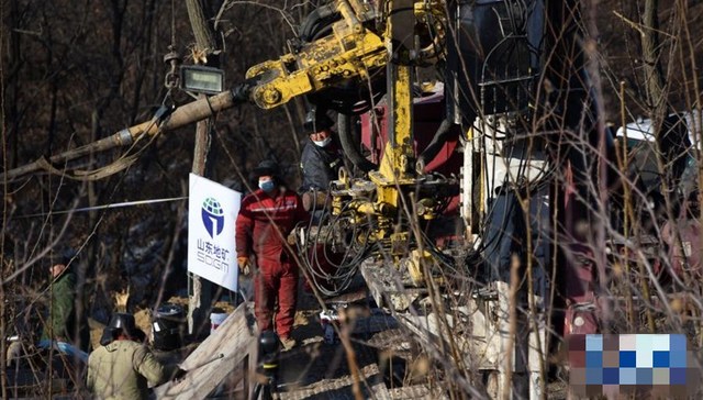 地方新闻精选｜栖霞金矿受困矿工想喝小米粥吃咸菜 外来务工人员留杭州过年将发1000元