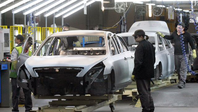 为留住人才，日产汽车正在将本土合同制雇员“转正”