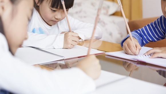 违规线下培训，北京市海淀区教委约谈中文未来、精锐教育等