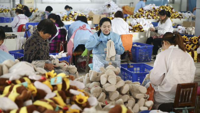 当中国经济从劳动密集型转型，谁将补位中国？
