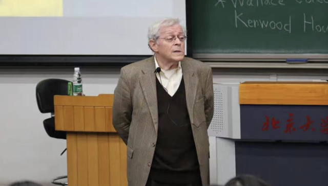 纪念唐纳德·斯通爷爷：把一生艺术收藏捐给北大的维多利亚人