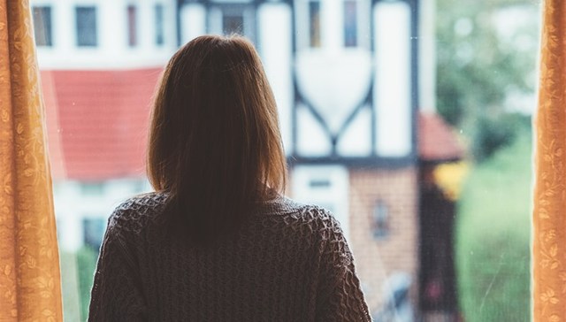 女子取快递被造谣出轨案已结束侦查，移送检察院