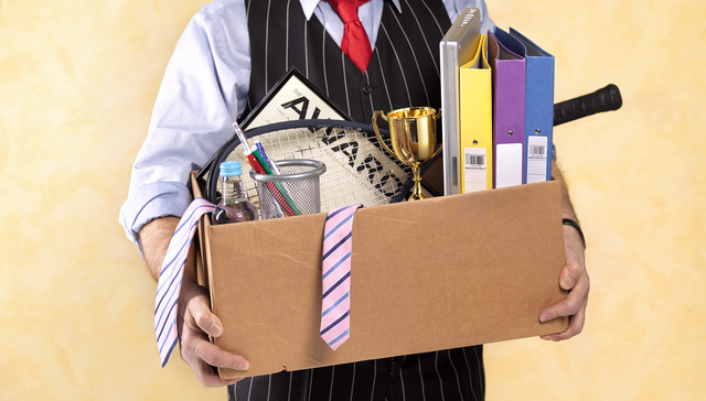 疫情促使更多35岁以上求职者进入再就业市场，年龄是最大阻碍