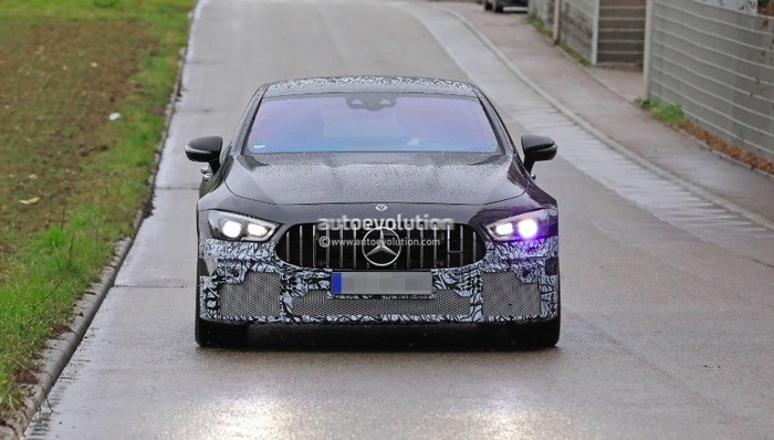 AMG GT 73最新谍照曝光，最早今年发布｜新车