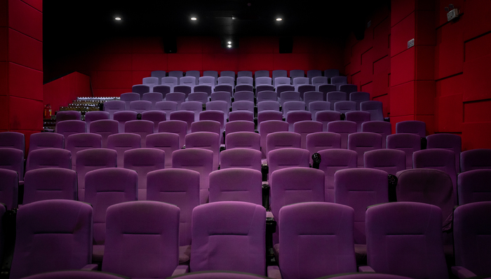 宋城,演艺,奥迪双钻,动漫游戏,电影票房,电影市场,电影公司,万达,退市风险,奥飞