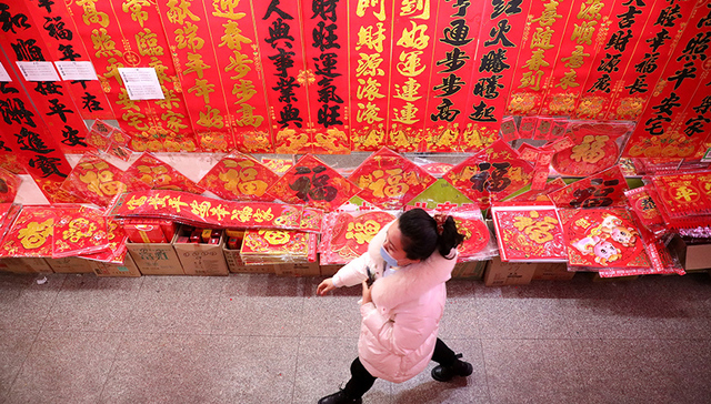 文案频撞车，运动品牌春节营销流量明星扎堆