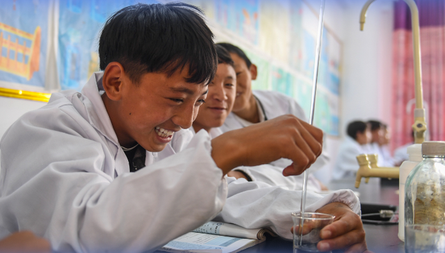 教育教学改革,西藏教育,西藏大学,教育事业,教育目标,教育人才,实验教学,教师专业,视频拍摄