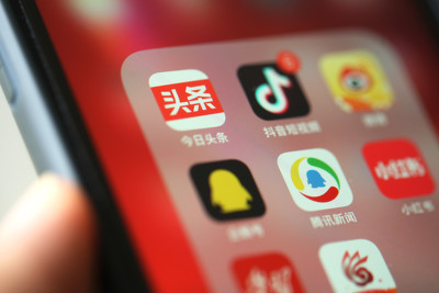 全网吃瓜，抖音、腾讯互掐！“鹅厂”称对方恶意诬陷并将起诉，抖音回呛：用户数据不该成为私产！