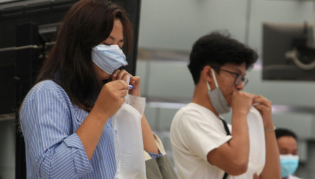 毒胡萝卜素或是潜在抗新冠药物，美FDA称现有疫苗对变种病毒有效 | 国际疫情观察（2月5日）