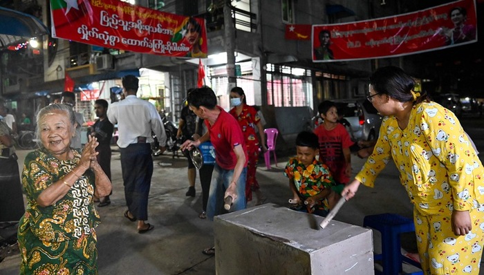 缅甸,昂山素季,曼德勒