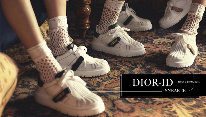 【是日美好事物】迪奥贝壳头小白鞋添新色，Chloé首个金属提手包袋上架