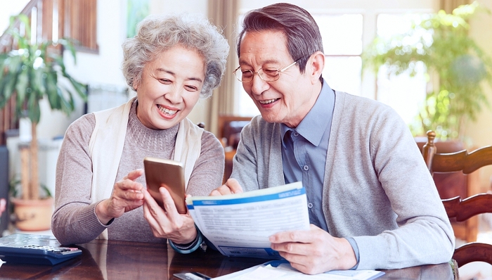 大字体、栏目更简化，上海“一网通办”长者专版上线运行