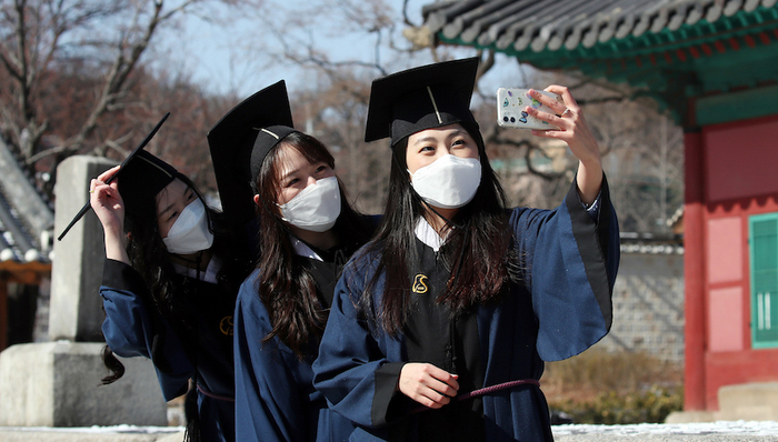 确诊,新增,死亡,封锁,疫苗