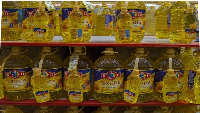 金龙鱼,套期保值,期货,业绩,股价下跌