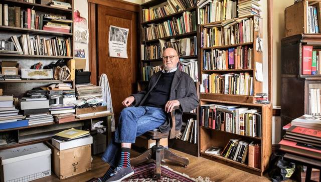 “垮掉的一代”诗人劳伦斯·费林盖蒂逝世，曾创办城市之光书店出版金斯堡《嚎叫》