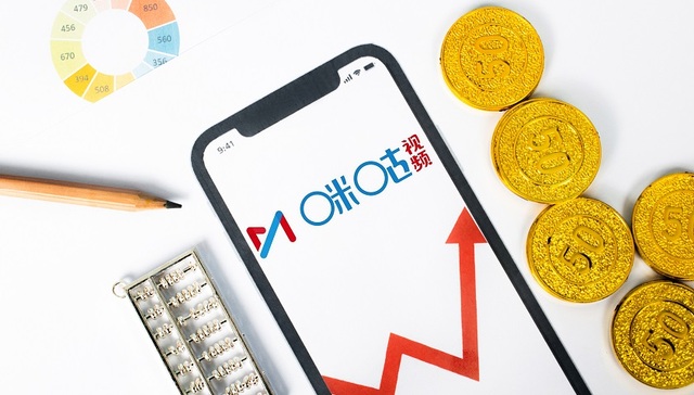 与UFC达成独家合作协议，中国移动咪咕或成体育版权超级玩家