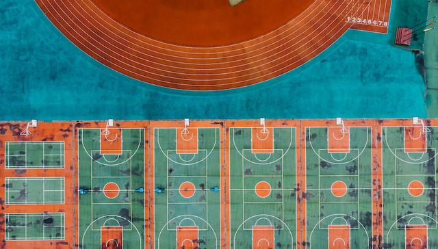 中央政法委谈“天津一教师发表不当言论”：师者无德满嘴铜臭，背离教育的本质和初心