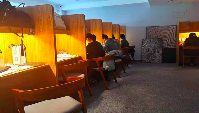 【深度】探访多家线下自习室，我们发现这是疫后焦虑的百亿级生意