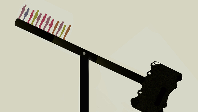 死灰复燃的社会达尔文主义：适者生存的法则适合人类社会吗？