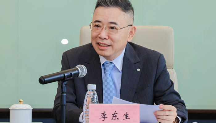 李东生：中国要变“显示强国”仍需努力，应加速新型显示产业发展 | 两会聚焦