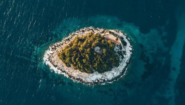 私人岛屿询价激增，超级富豪大举“避世”