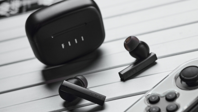 FIIL发布CC Pro降噪耳机，国内TWS耳机厂商竞争走向细分化