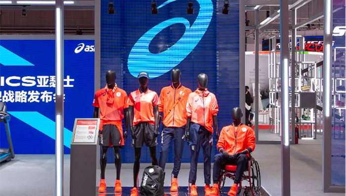 亚太挖潜看中国市场，亚瑟士依然重在功能跑鞋