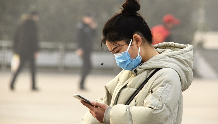 香港大学的这项研究，解释了注射新冠疫苗后为何仍需佩戴口罩