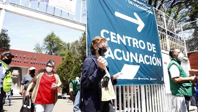 OECD将今年美国经济增速上调一倍至6.5%，欧盟领导人为“疫苗民族主义”指责辩护 | 国际疫情观察（3月10日）