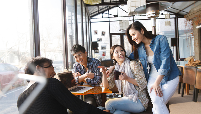 复旦报告：花呗、就业、房价和养老，年轻人都在关注些什么