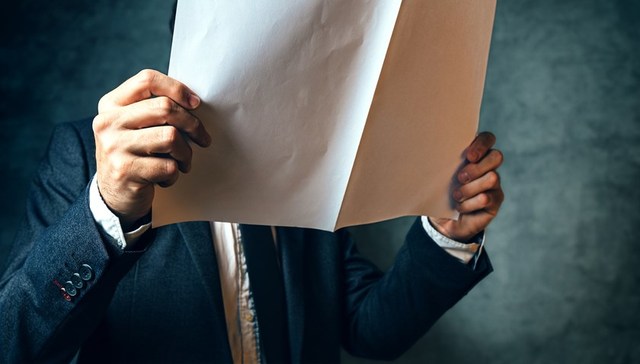 1986年,党委书记,中央纪委,违纪违法,2005年,开除党籍,中华人民共和国监察法,中国共产党纪律