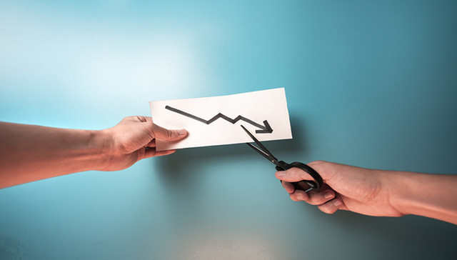 财说| 股价一个月下跌45%，阳光电源还有两场硬仗要打