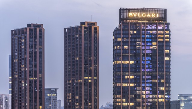 洗澡楼上看得见、访客轻易拿到房卡，网曝宝格丽、深坑等五星酒店隐私安全问题