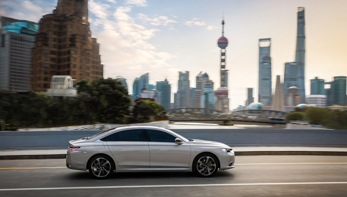 宝能DS 9：我不觉得自己很普通，所以我可以超级自信