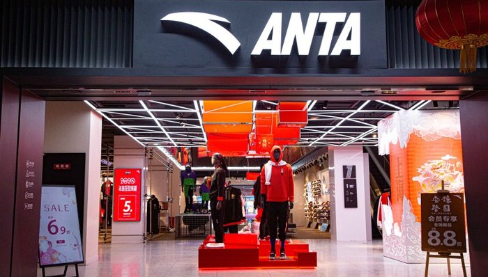 耐克,阿迪,谢霆锋